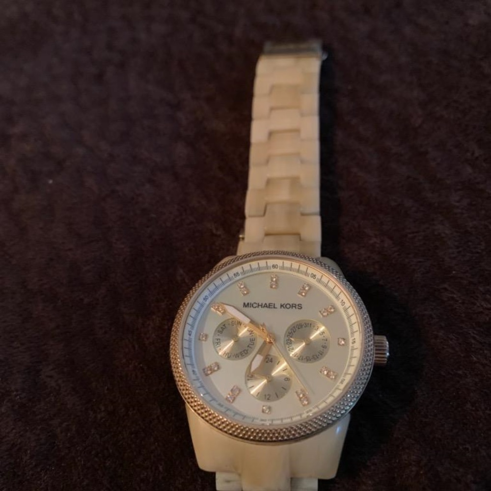 Ceramic Watch - Picture 2 of 2